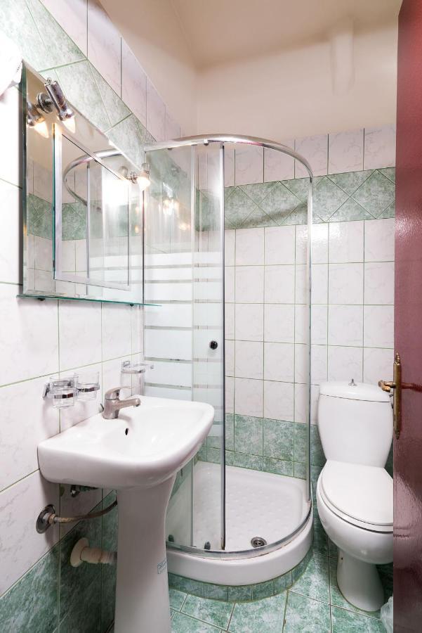 يميناريا Hotel Ralitsa المظهر الخارجي الصورة